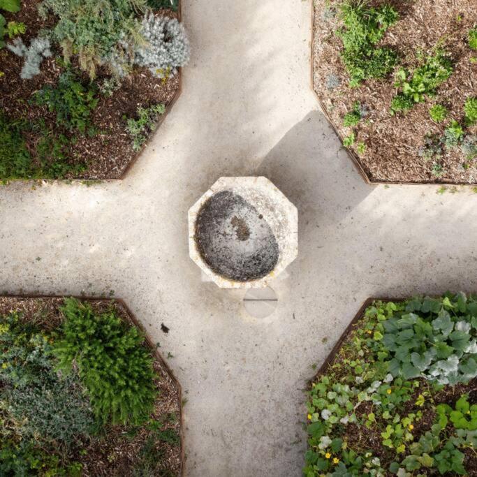 App 1- Studio Lumineux Et Jardin Hyper-centre 5min Gare Evreux